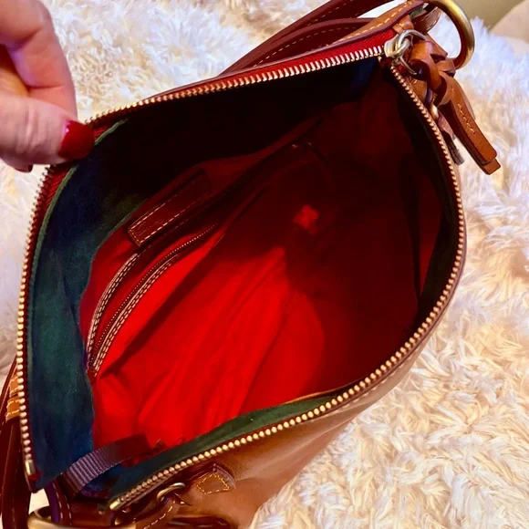 Dooney & Bourke Leather Bag - Florentine Collection. Clean and Great Condition. - Picture 5 of 8